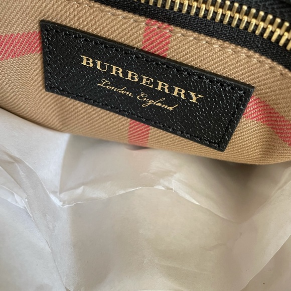 BURBERRY Grain Calfskin Medium Buckle Tote Black - Picture 12 of 14